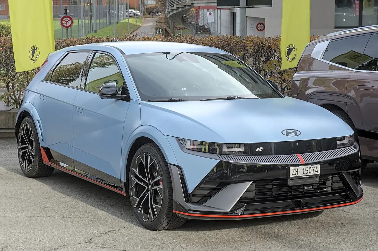 Matte Performance Blue Hyundai Ioniq 5 N (NE), front three-quarter view